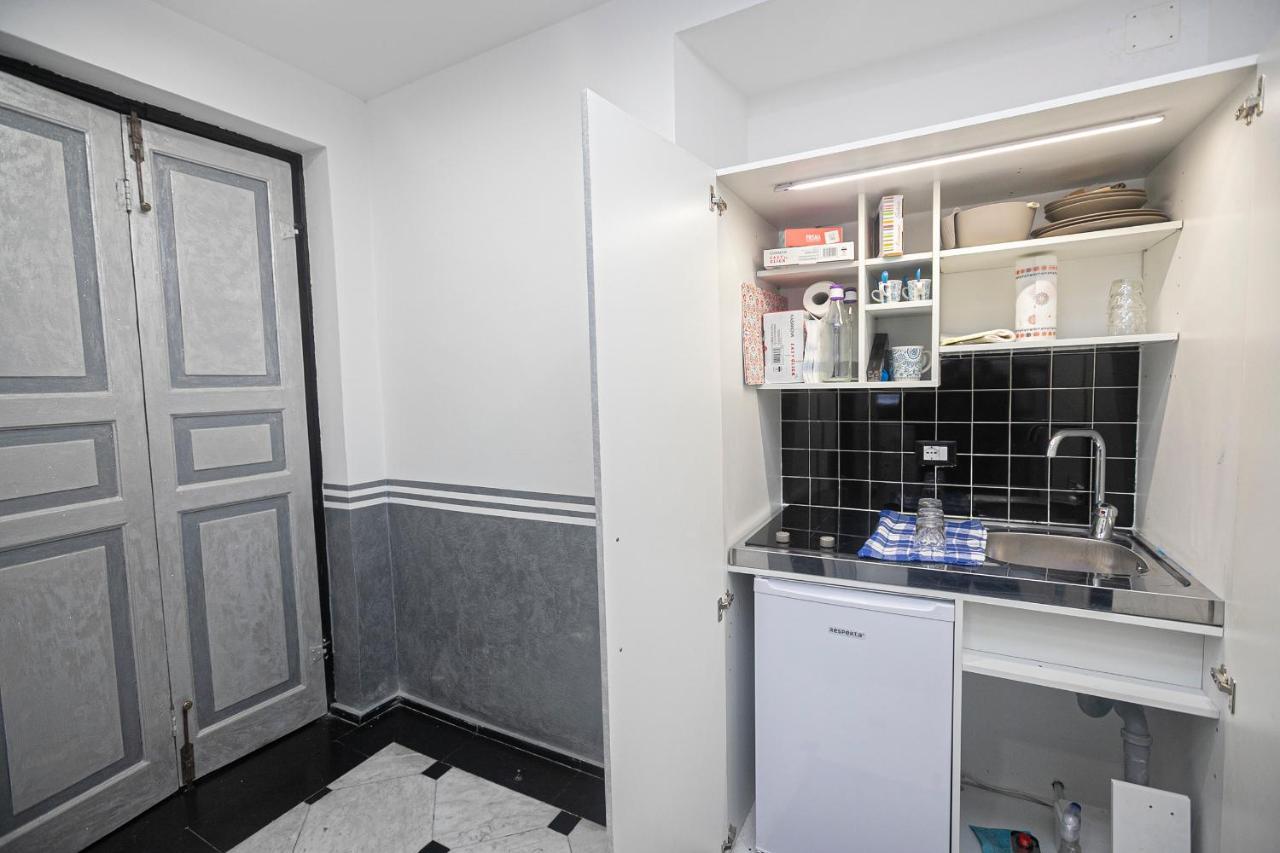 Dimora Patrizia In Centro Apartamento Génova Exterior foto